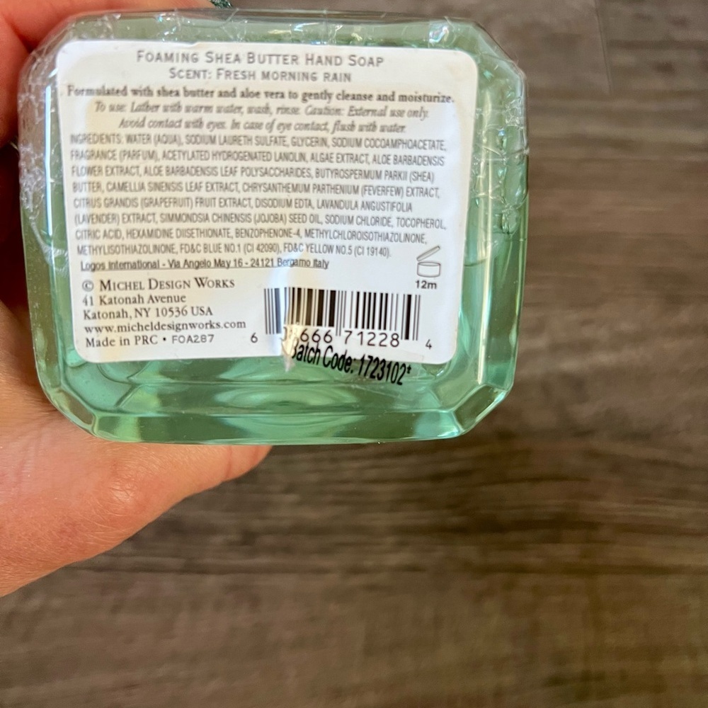 Michel Design Works Nest & Eggs Foaming Shea Butter Hand Soap 17.8 oz - Picture 6 of 6